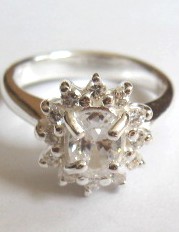 Sokköves női ezüst gyűrű